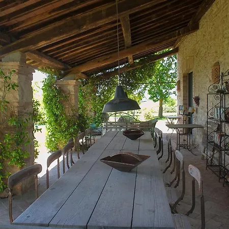 Casa Leoni, Privata Con Piscina Panoramica Вилла Quadrelli